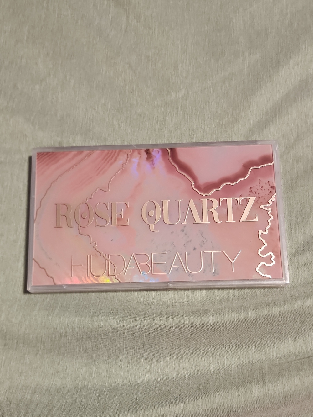 HUDA BEAUTY Rose Quartz Eyeshadow Palette - Pink & Gold Accents